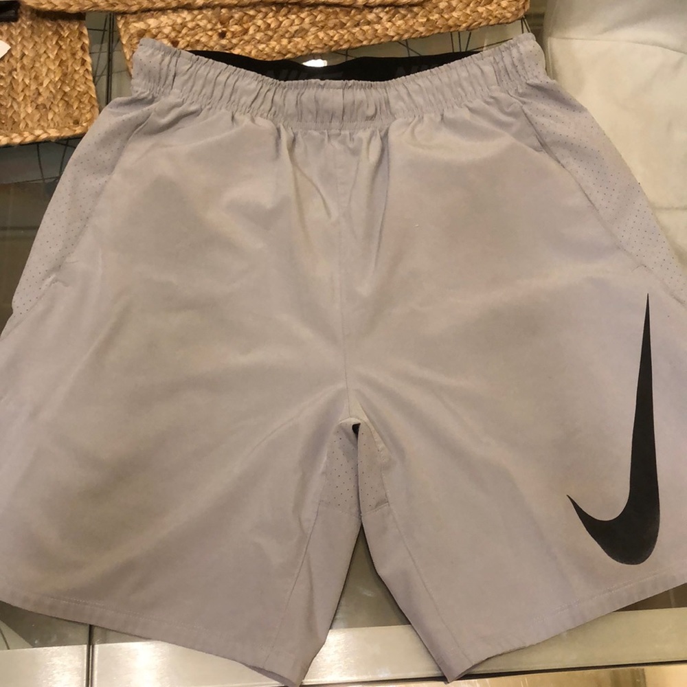 Nike metcon shorts
